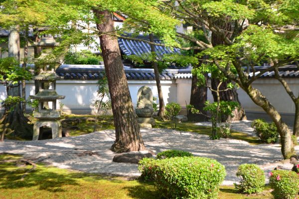 Zen Garden Landscaping in Louisville