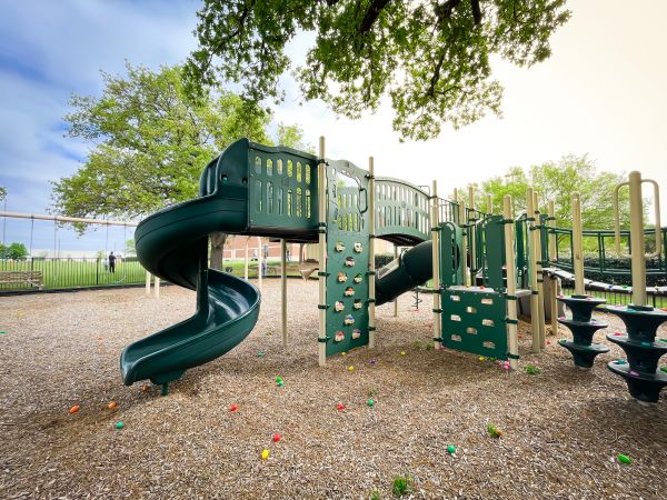 Playground Mulch Service in Louisville