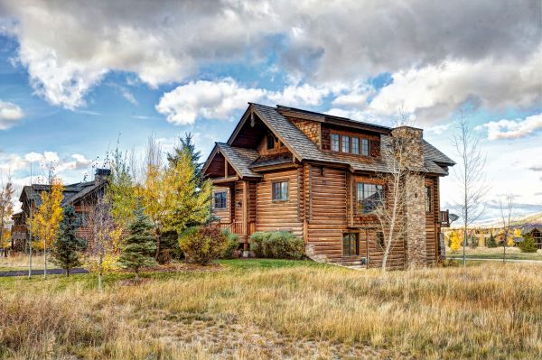 Cabin Landscaping in Louisville